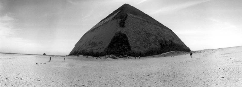 Zbigniew Kosc, The bent pyramid of Dashur, 1998