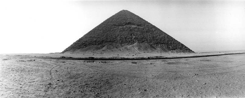Zbigniew Kosc, The Red Pyramid of Dashur, 1998